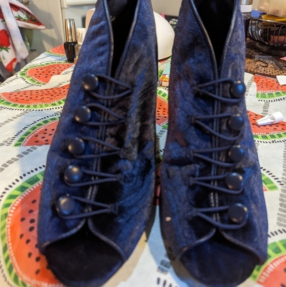 Impo Stretch Vassar Bootie Blue Velvet Peep Toe Loop Close Size 7M - Picture 7 of 7